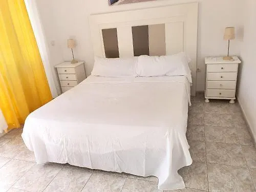 Sea View Apartment In Benalmadena, Shared Pool