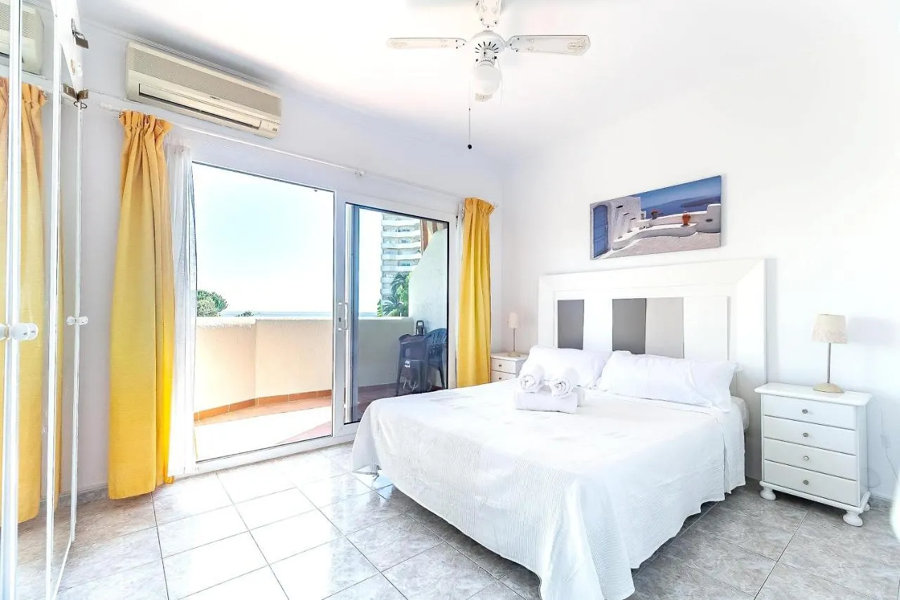 Sea View Apartment In Benalmadena, Shared Pool בנאלמדנה